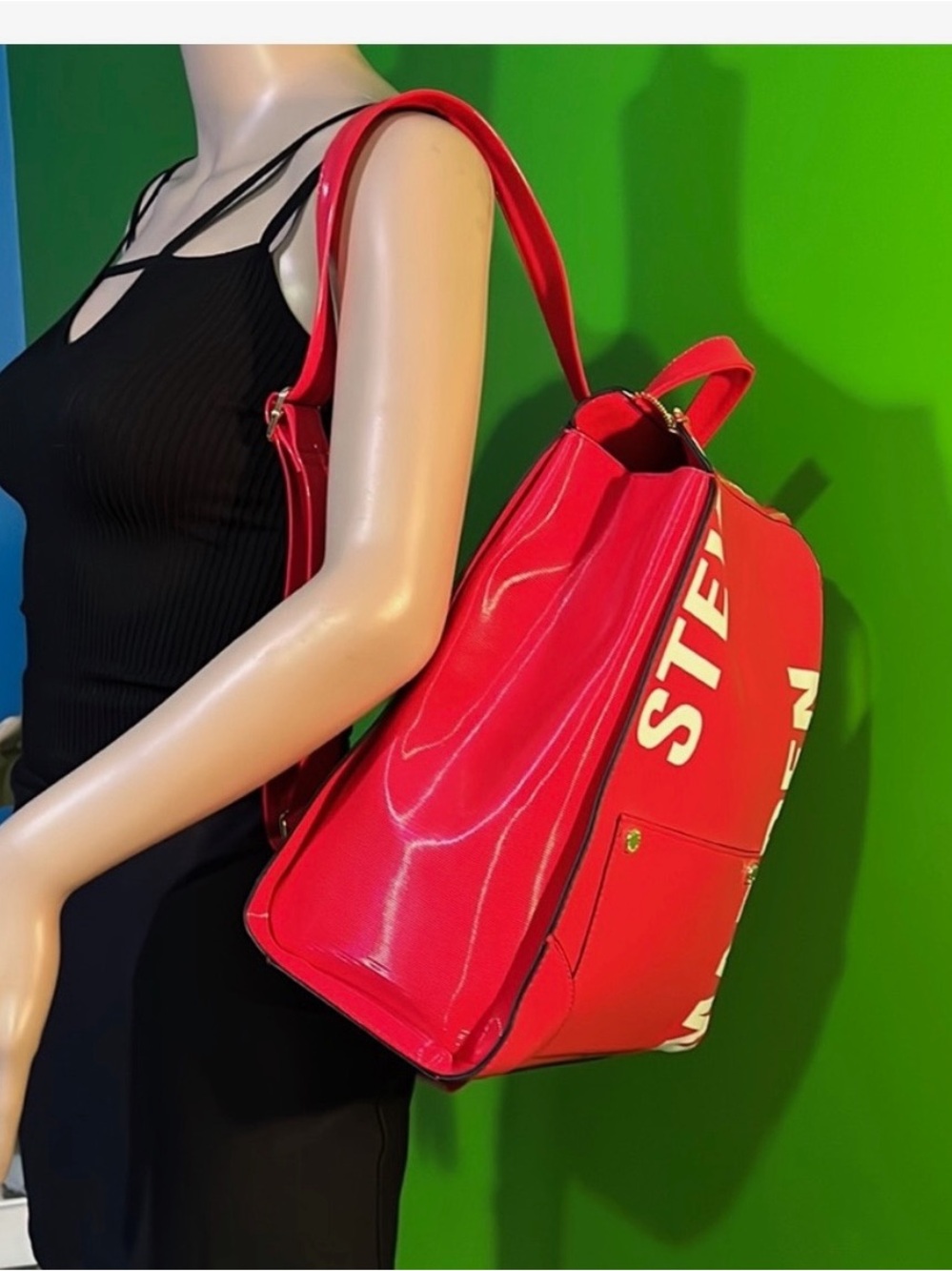 Steve Madden Red Logo back pack/laptop Tote - Pristine, no call out - NWT#020